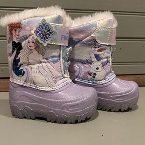 Disney Frozen Toddler Sparkle Light-Up Winter Boots 5C ❄️